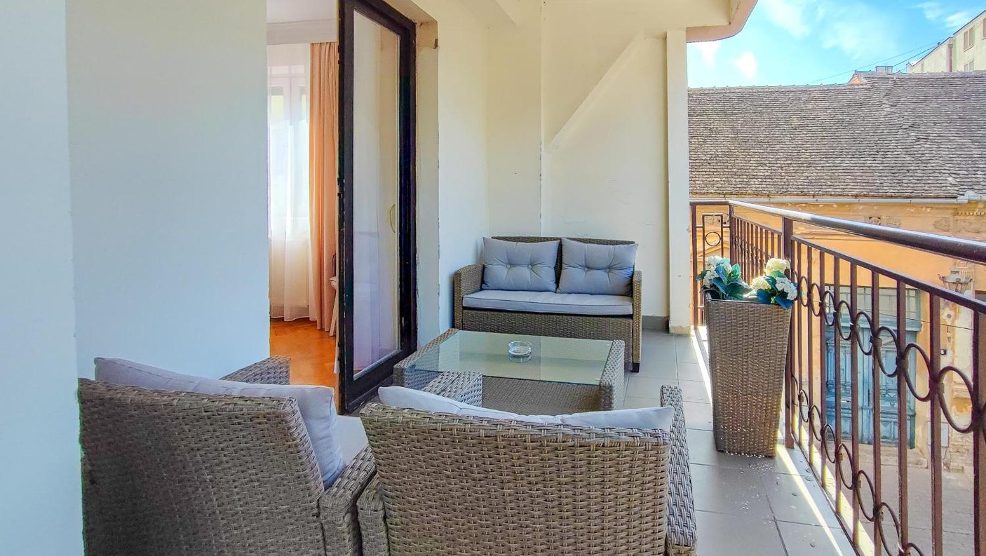 Filinhome Jaksica Suite Novi Sad Luaran gambar