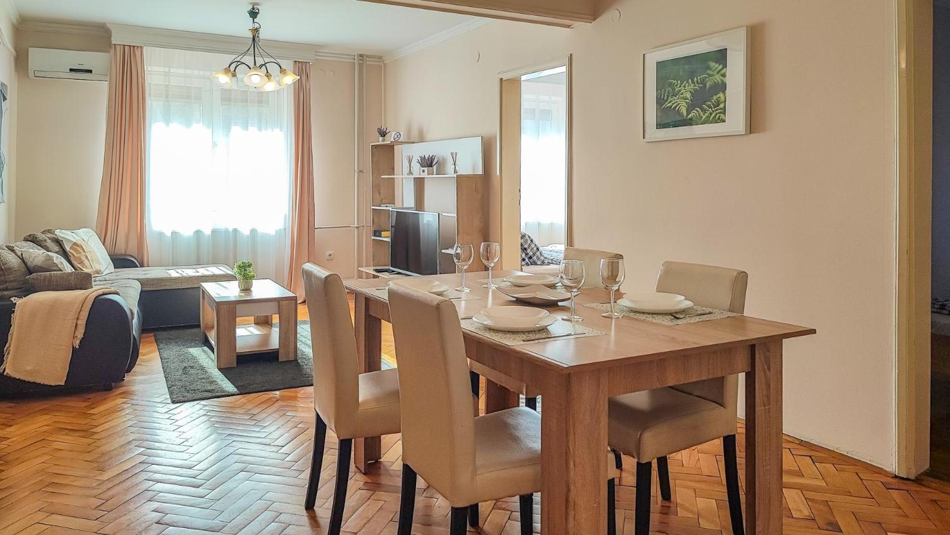 Filinhome Jaksica Suite Novi Sad Luaran gambar