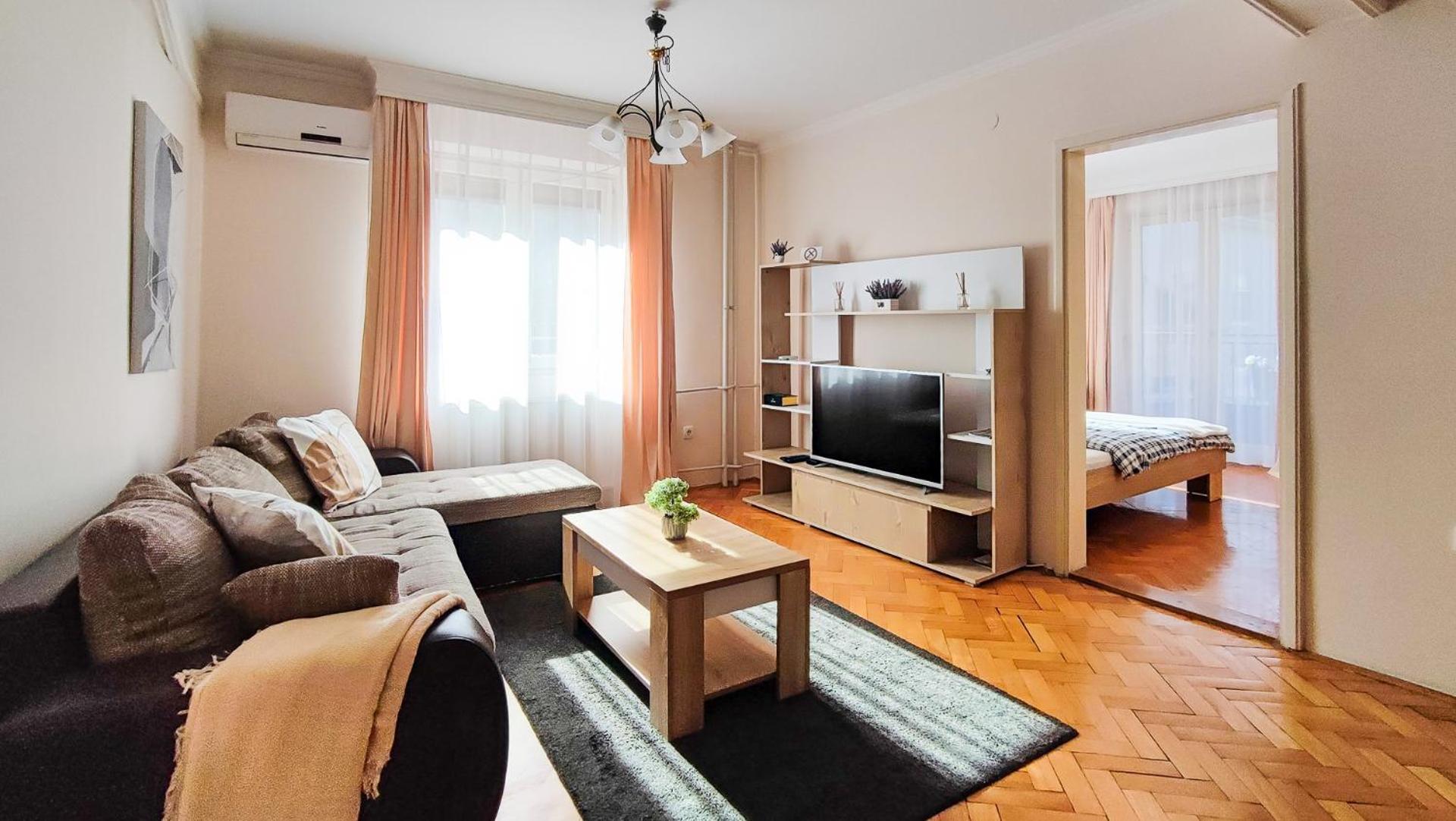 Filinhome Jaksica Suite Novi Sad Luaran gambar
